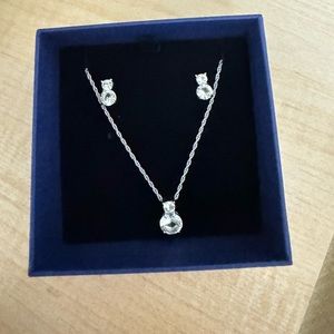 Swarovski necklace and earring set